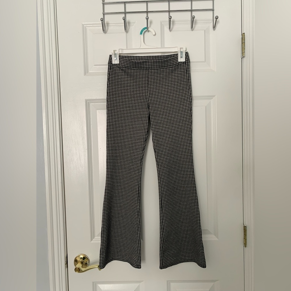 BRAND new abrocombie and fitch pants.